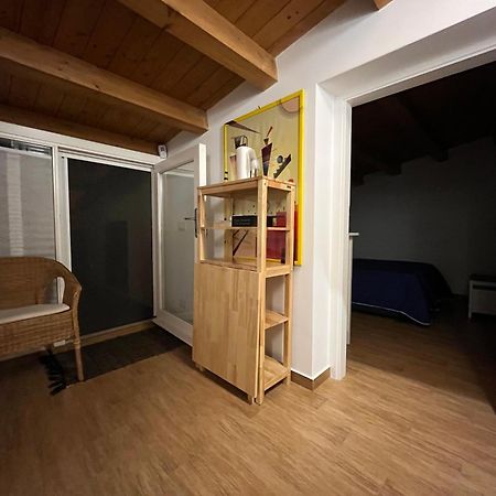 Maquedino Holiday Home & Terrace - Cozy Central Loft Palermo Esterno foto