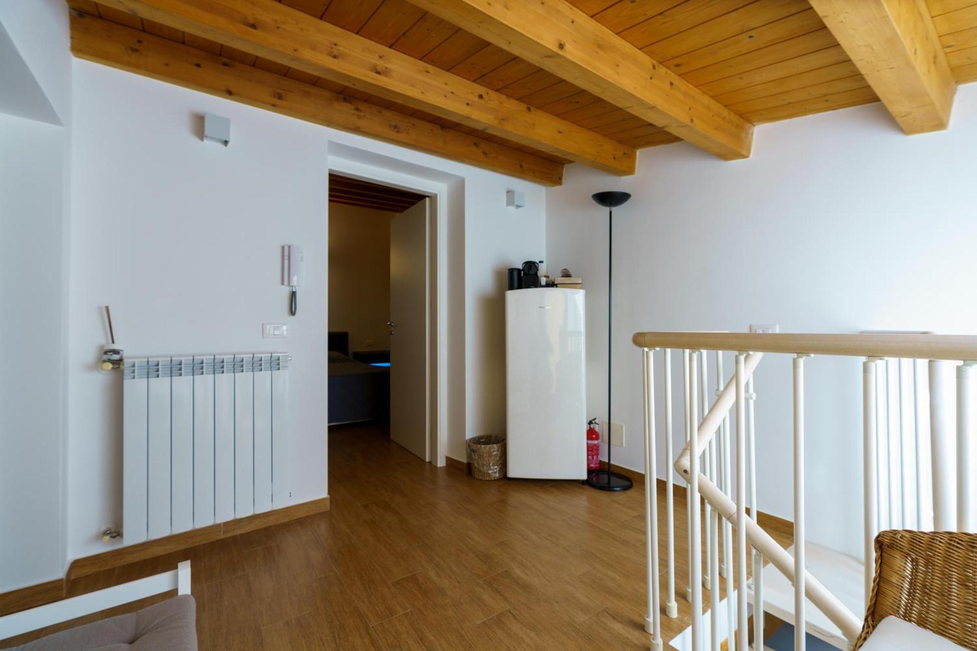 Maquedino Holiday Home & Terrace - Cozy Central Loft Palermo Esterno foto